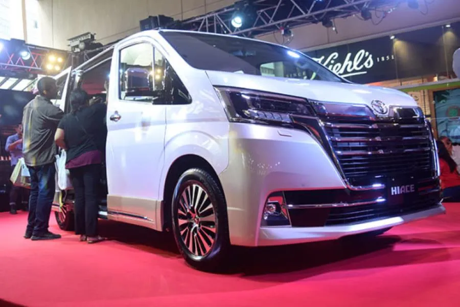 Toyota Hiace Prestige