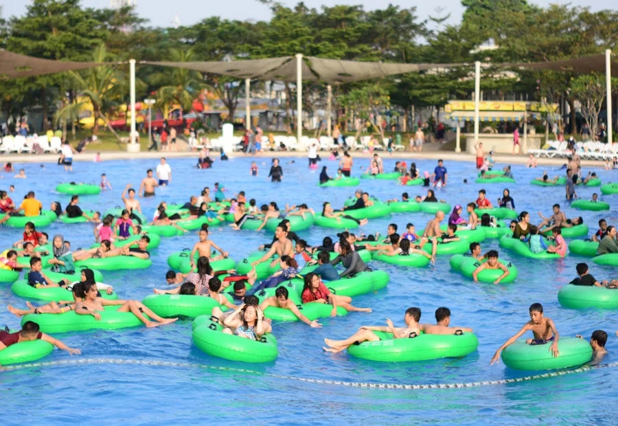 Go! Wet Waterpark Grand Wisata