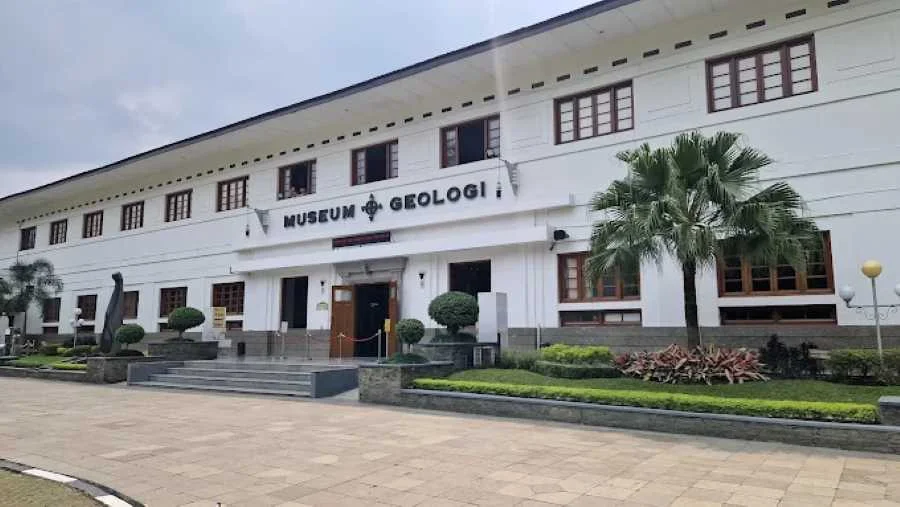Museum Geologi