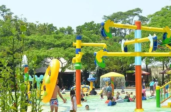 Harapan Indah Waterpark