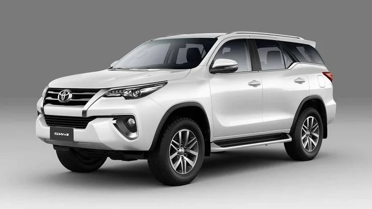 Perbedaan Toyota Fortuner VRZ dan TRD