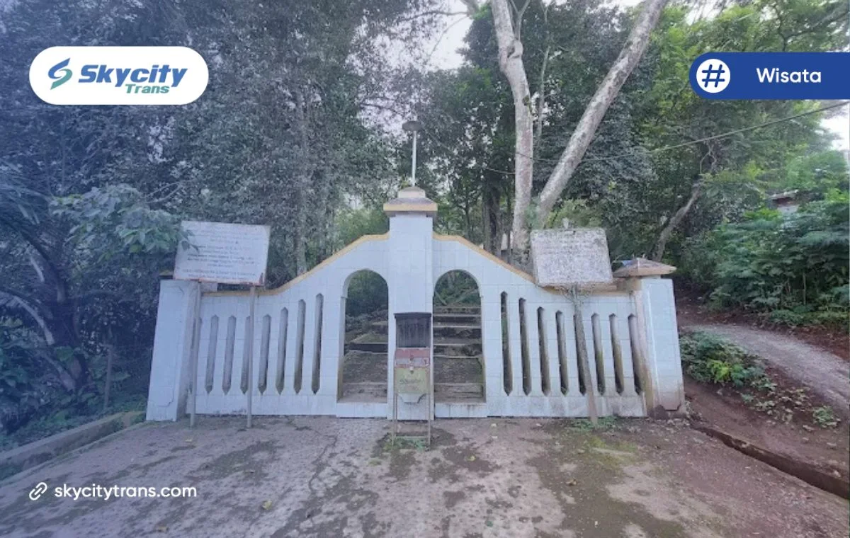 Tempat Wisata Ziarah di Garut