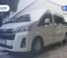 Hiace Executive warna putih