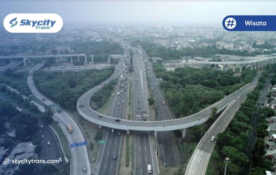 Road Trip Jakarta Banyuwangi - Skycity Trans