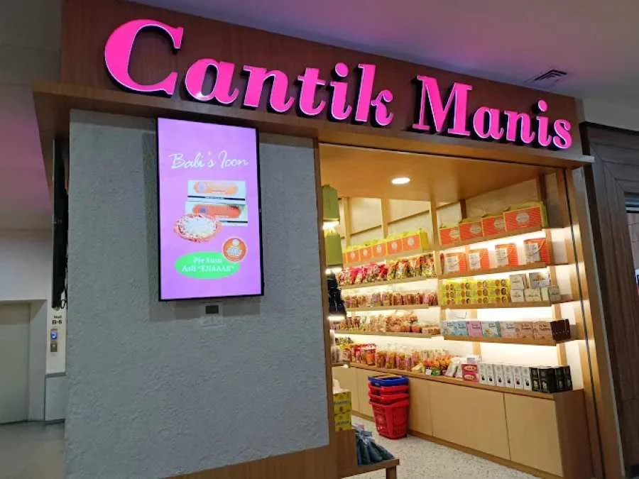 Cantik Manis Bandara Halim