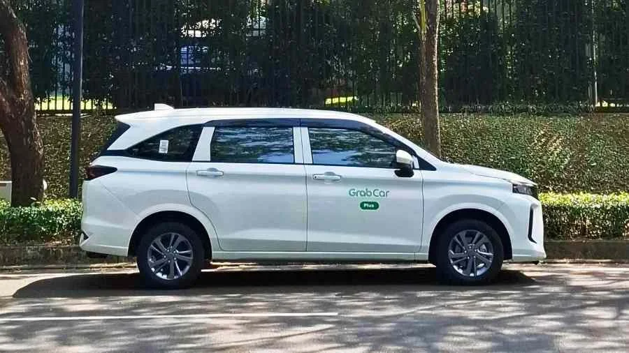GrabCar dan Gojek