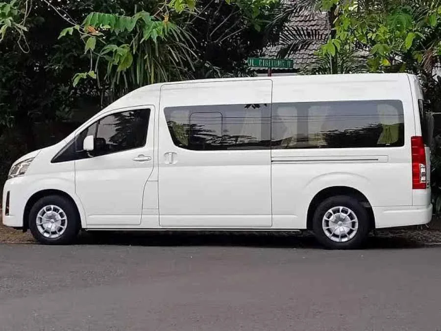 Sewa Hiace Lebih Murah untuk Rombongan