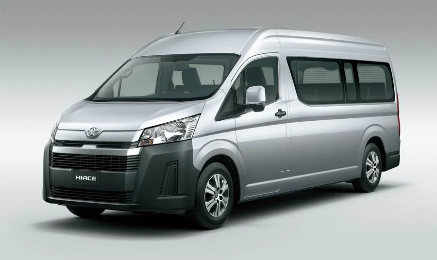 Sewa Hiace untuk Rombongan atau Keluarga