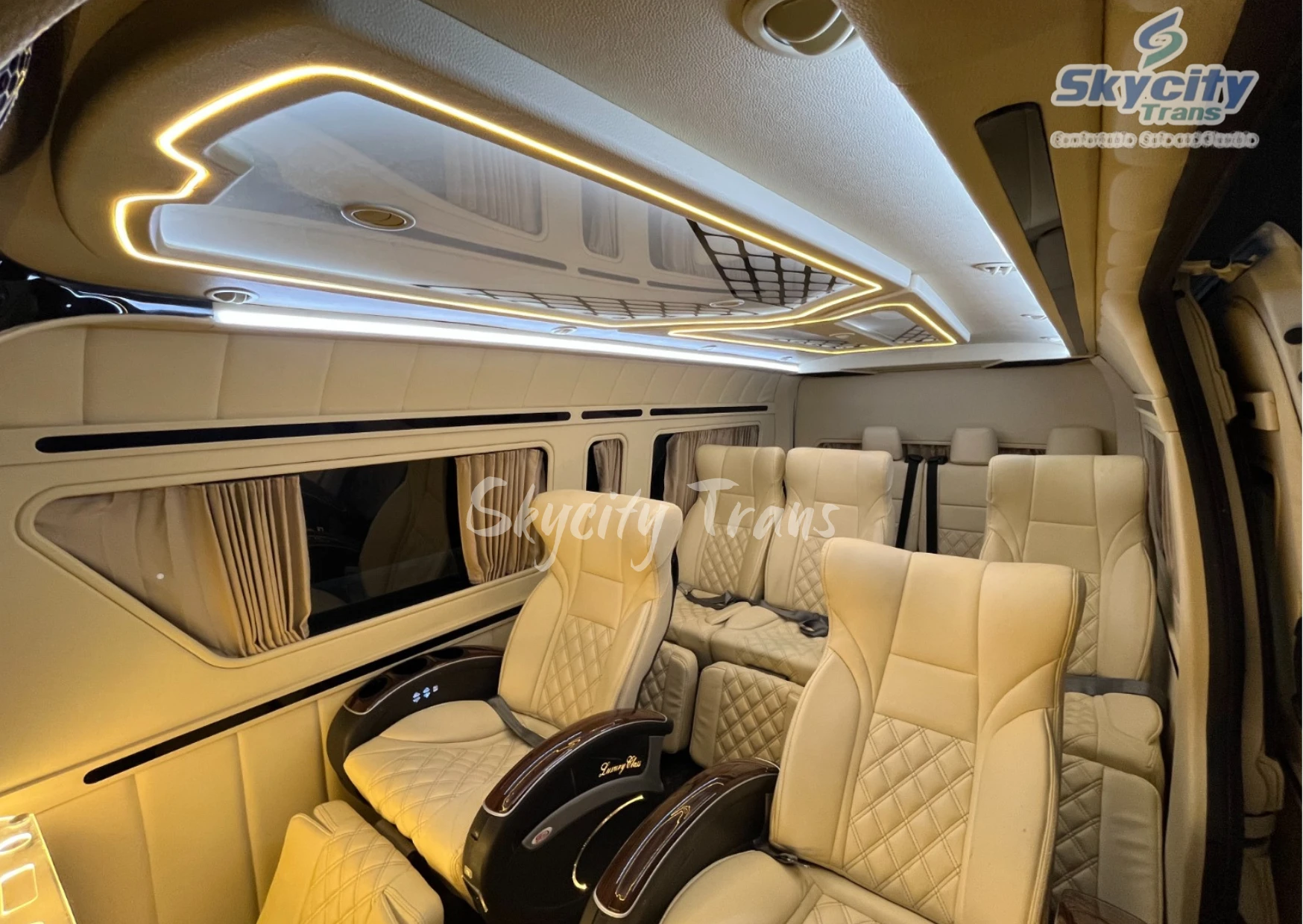 Kursi Armada Hiace Premio Luxury