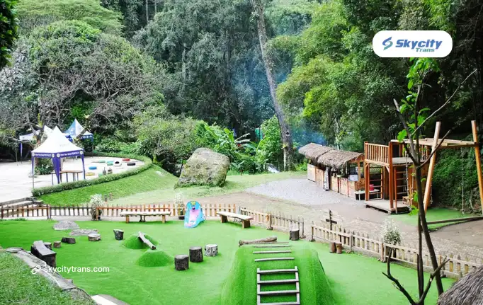 Liburan ke Bandung Bareng Keluarga Besar Ini Solusinya!