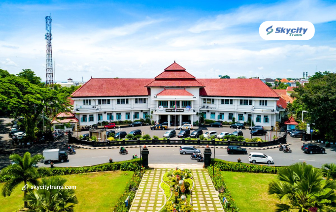 sewa hiace jakarta malang