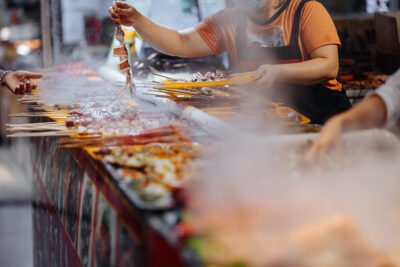 Gambaran makanan yang di jual di destinasi wisata kuliner malam Bandung
