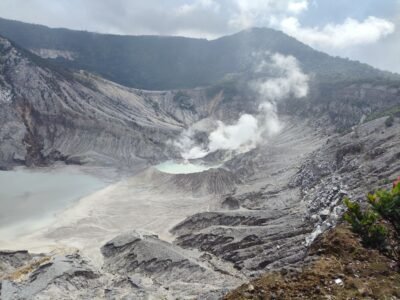 Salah satu keindahan Gunung Tangkuban Perahu