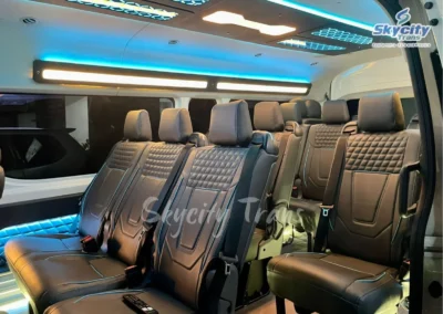 Sewa Hiace Jakarta untuk Lansia: Pilihan Armada Nyaman dan Aman