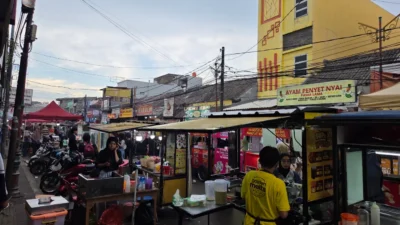 Kuliner malam di Pasar Lama Tangerang (kota)