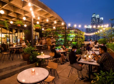 Afternoon tea di Hause Rooftop Setiabudi