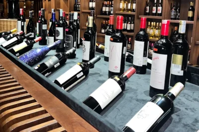 Wine tasting di Vin+