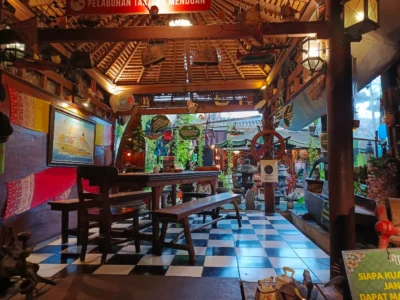 Warung MJS Tempat Arisan di Jakarta