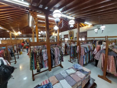 Toko batik Batik Rumah Suryowijayan