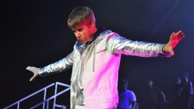 Artis luar negeri yang pernah konser di Indonesia Justin Bieber