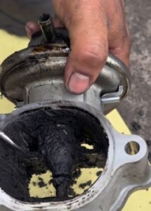 egr hiace penuh karbon