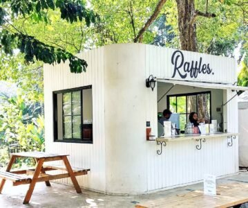 Restoran di dalam Kebun Raya Bogor: Cafe Raffles
