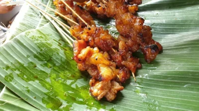 Wisata kuliner Sate Kere Mbah Suwarni