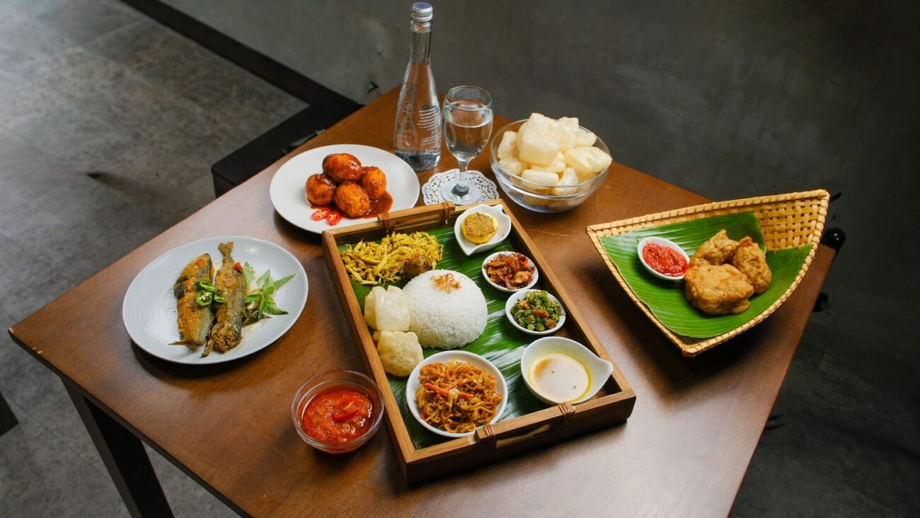 Restoran di Jalan Riau Bandung