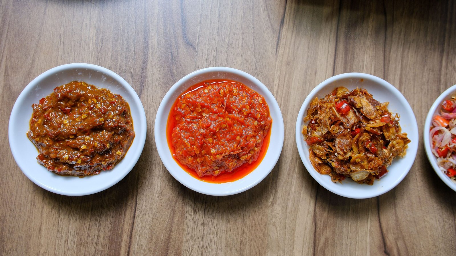 Gambaran macam-macam sambal Surabaya