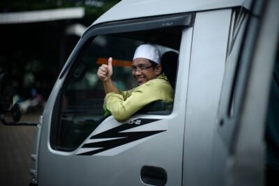 Gambaran dari Stasiun Pasar Senen ke Bandara Halim Perdanakusuma naik mikrolet
