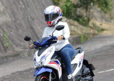 Dari Stasiun Pasar Senen ke Bandara Halim Perdanakusuma naik motor