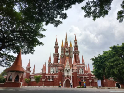 Bandara Soetta ke Taman Mini Indonesia Indah