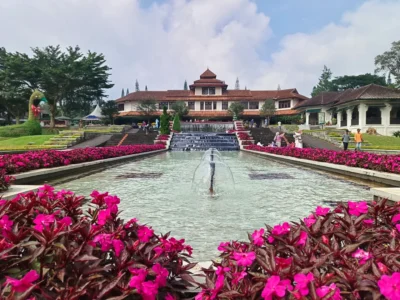 Taman Bunga Nusantara
