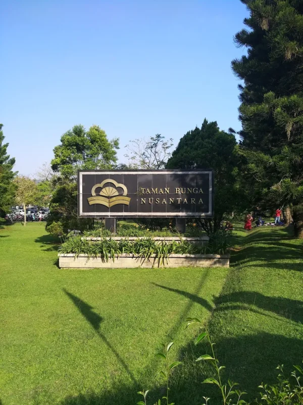 Taman Bunga Nusantara