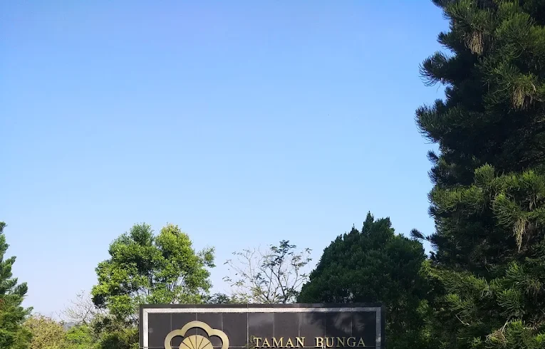 Taman Bunga Nusantara