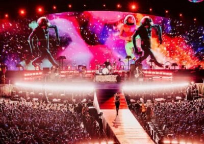 Artis luar negeri yang pernah konser di Indonesia Coldplay