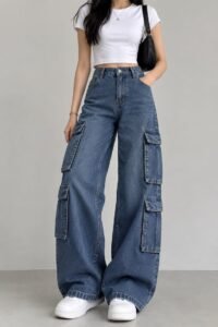 Outfit nonton konser outdoor celana cargo